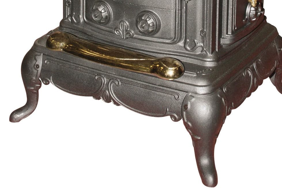 Stufa a legna "Parlor" 6 kW in ghisa con inserti ottone caminetto vintage in Stufe elettriche Decor Space - Altamura, commercioVirtuoso.it