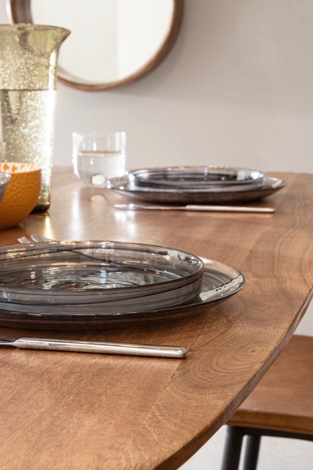 Tavolo Sherman rettangolare, con gambe, in legno di mango, stile vintage da 150 cm in Tavoli da sala da pranzo Decor Space - Altamura, commercioVirtuoso.it