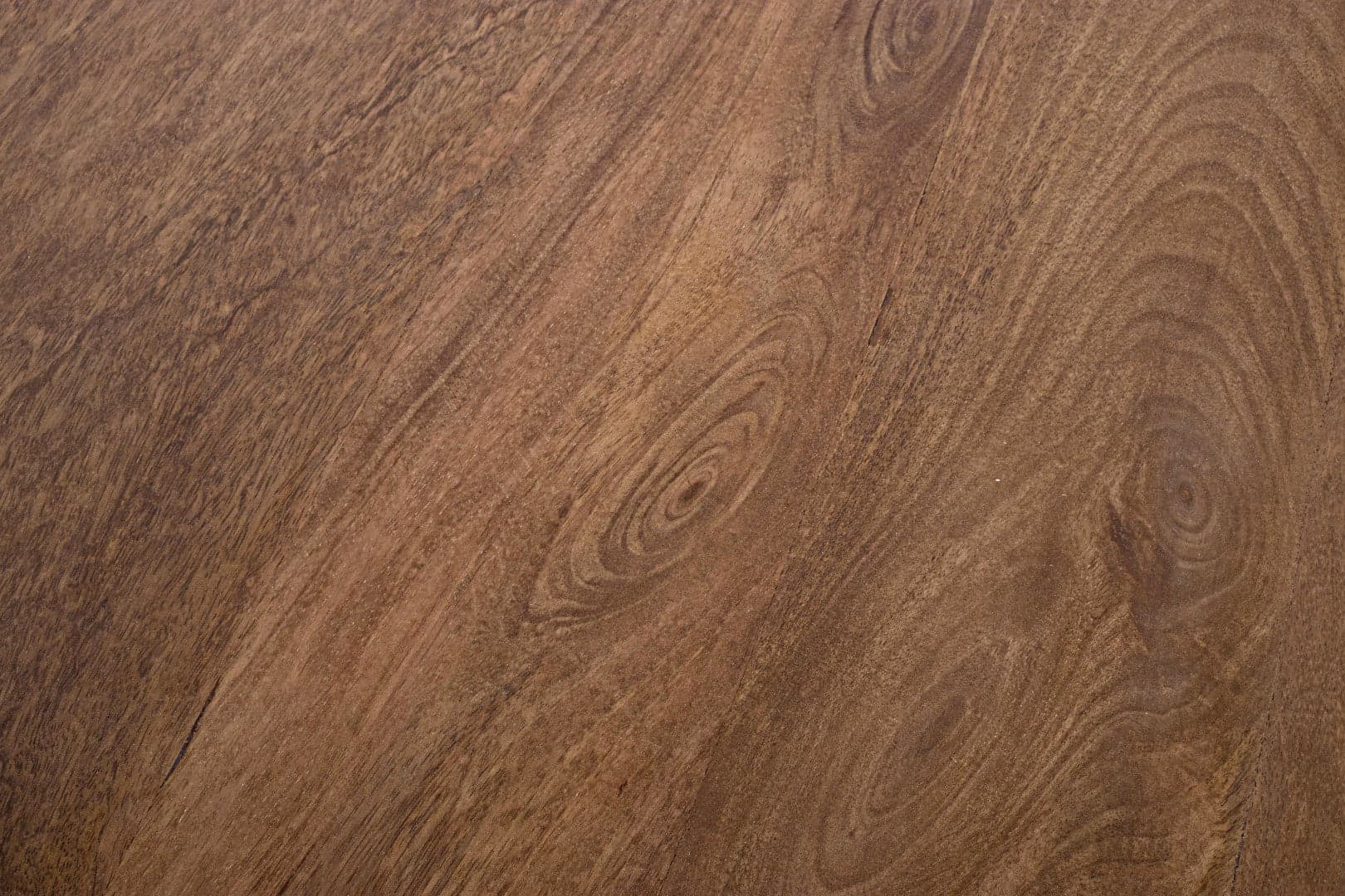 Tavolo Sherman rotondo, con gambe, in legno di mango, stile vintage da Ø 120 cm in Tavoli da sala da pranzo Decor Space - Altamura, commercioVirtuoso.it