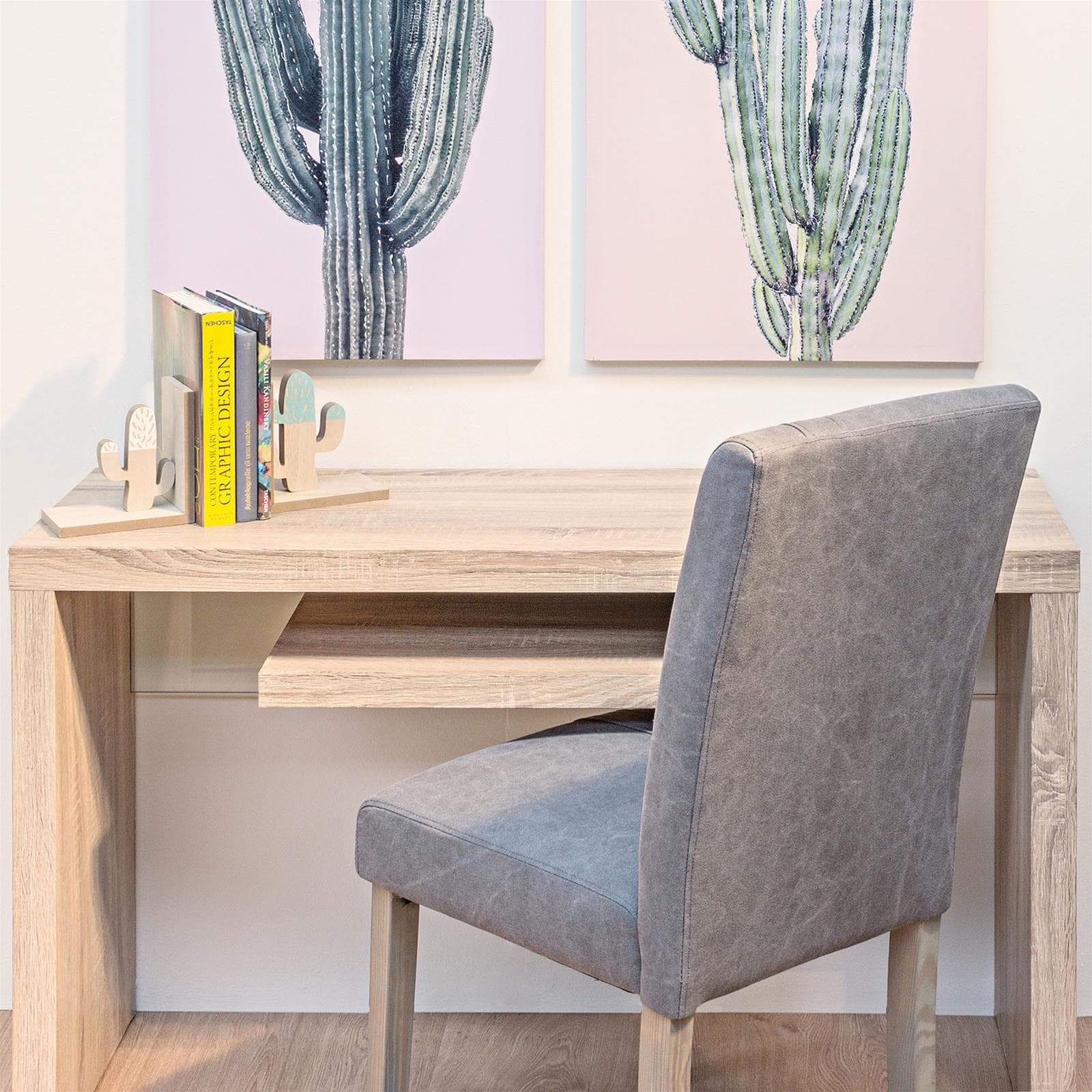 Scrivania moderna "Bilbao" da ufficio e cameretta in legno con mensola in vetro temperato 120 cm in Scrivanie Decor Space - Altamura, commercioVirtuoso.it