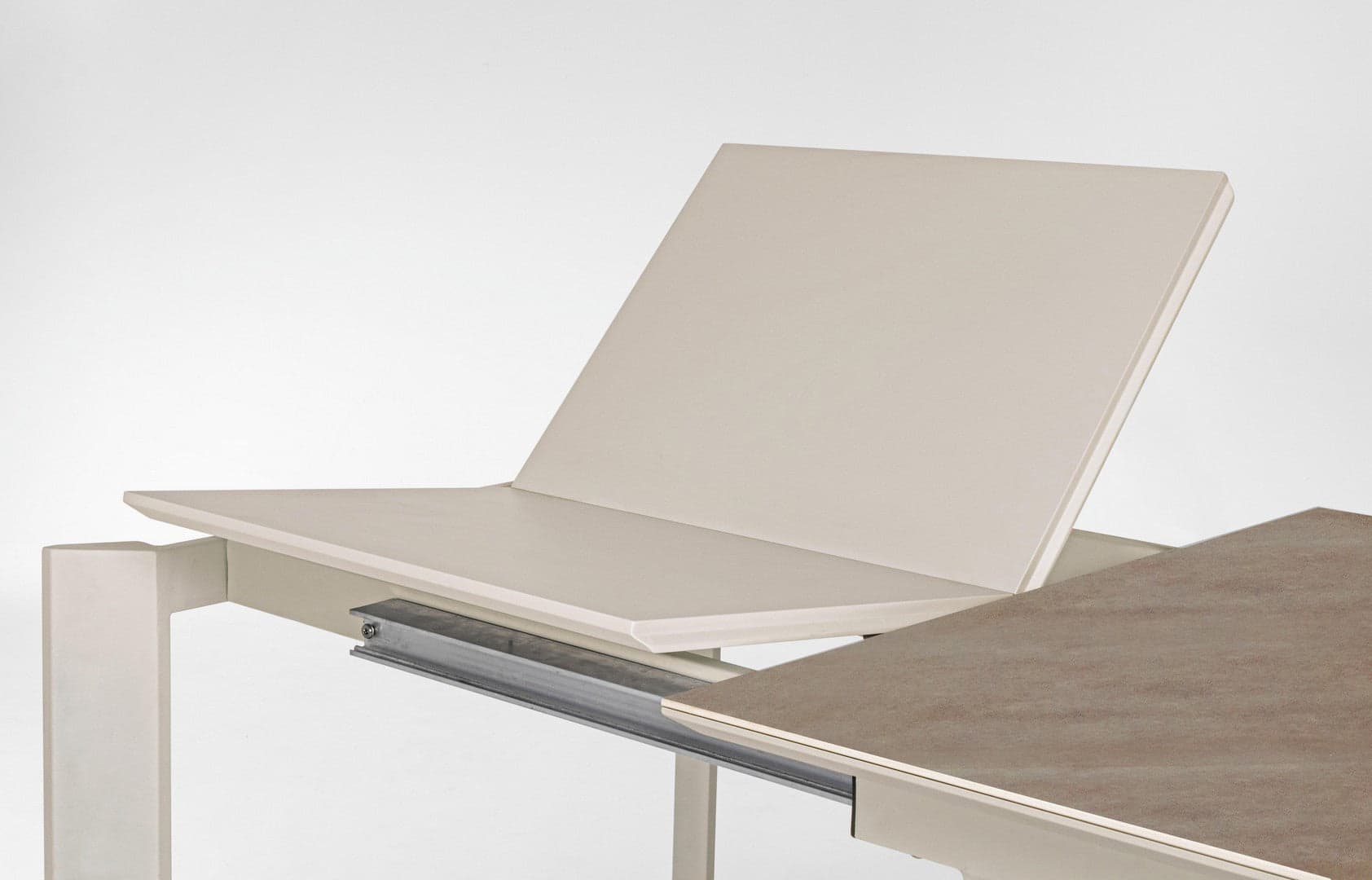 Tavolo "Briva" allungabile rettangolare con piano in ceramica e supporto in mdf - 37
