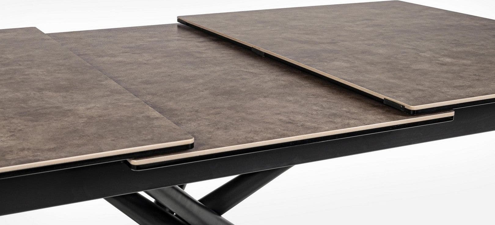 Tavolo allungabile Seyfert con struttura in acciaio, piano in ceramica e supporto in vetro in Tavoli da sala da pranzo Decor Space - Altamura, commercioVirtuoso.it