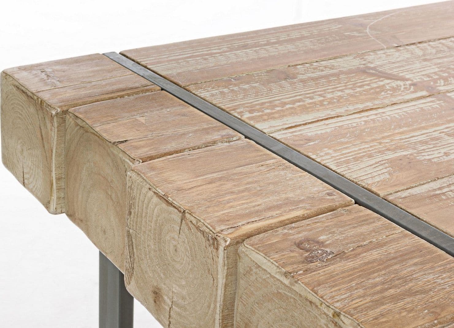 Tavolo Garrett rettangolare, con gambe, piano in legno di abete, stile industriale in Tavoli da sala da pranzo Decor Space - Altamura, commercioVirtuoso.it