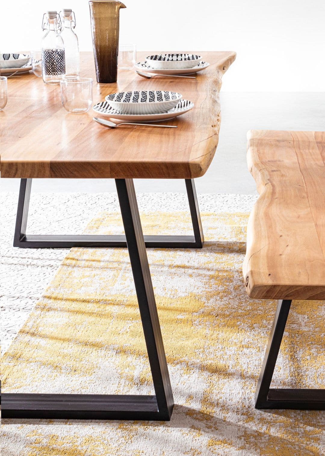 Tavolo Artur rettangolare, con gambe, in legno di acacia da 200 x 95 cm in Tavoli da sala da pranzo Decor Space - Altamura, commercioVirtuoso.it