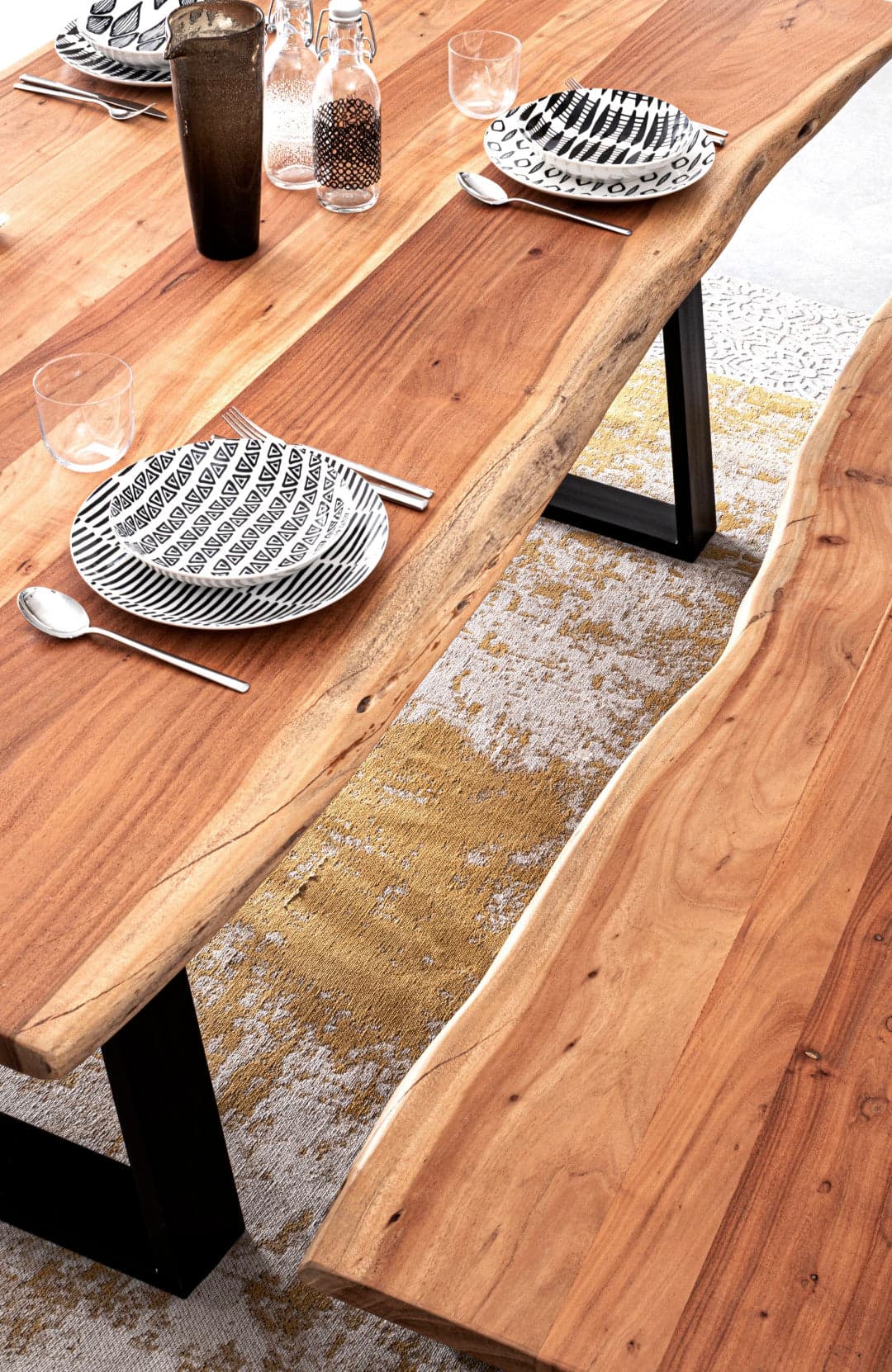 Tavolo Artur rettangolare, con gambe, in legno di acacia da 200 x 95 cm in Tavoli da sala da pranzo Decor Space - Altamura, commercioVirtuoso.it