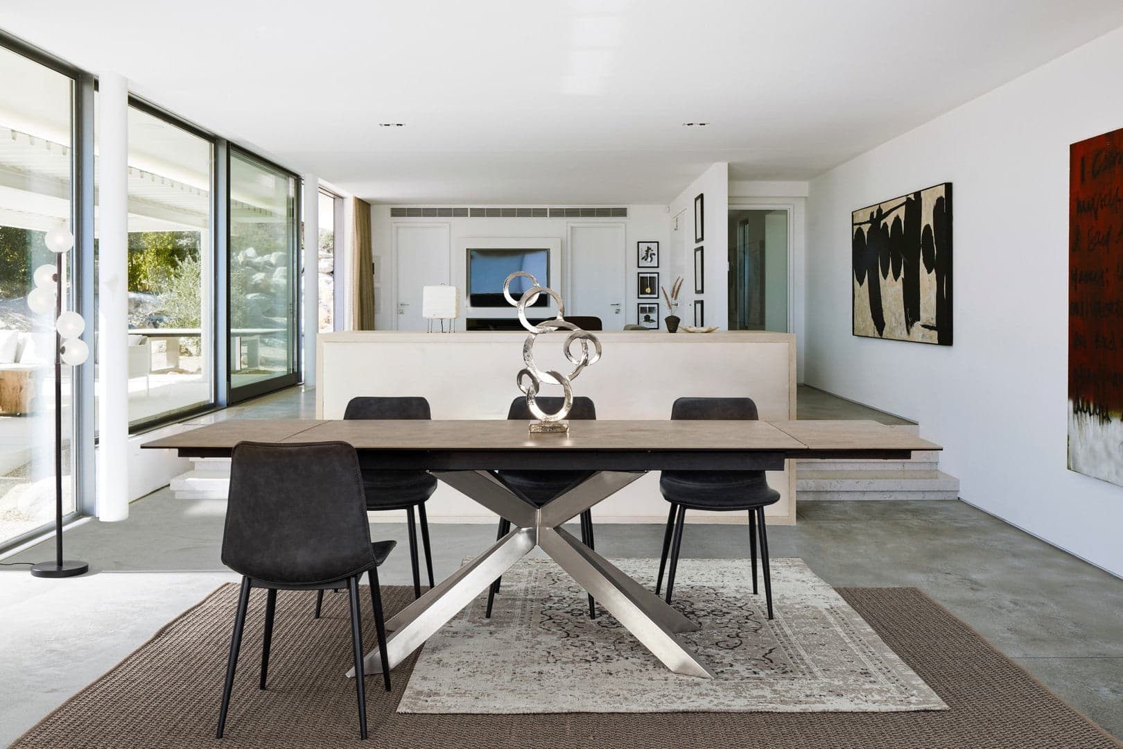 Tavolo Arzachel allungabile rettangolare con piano in ceramica con supporto in vetro temperato da 240 x 90cm in Tavoli da sala da pranzo Decor Space - Altamura, commercioVirtuoso.it
