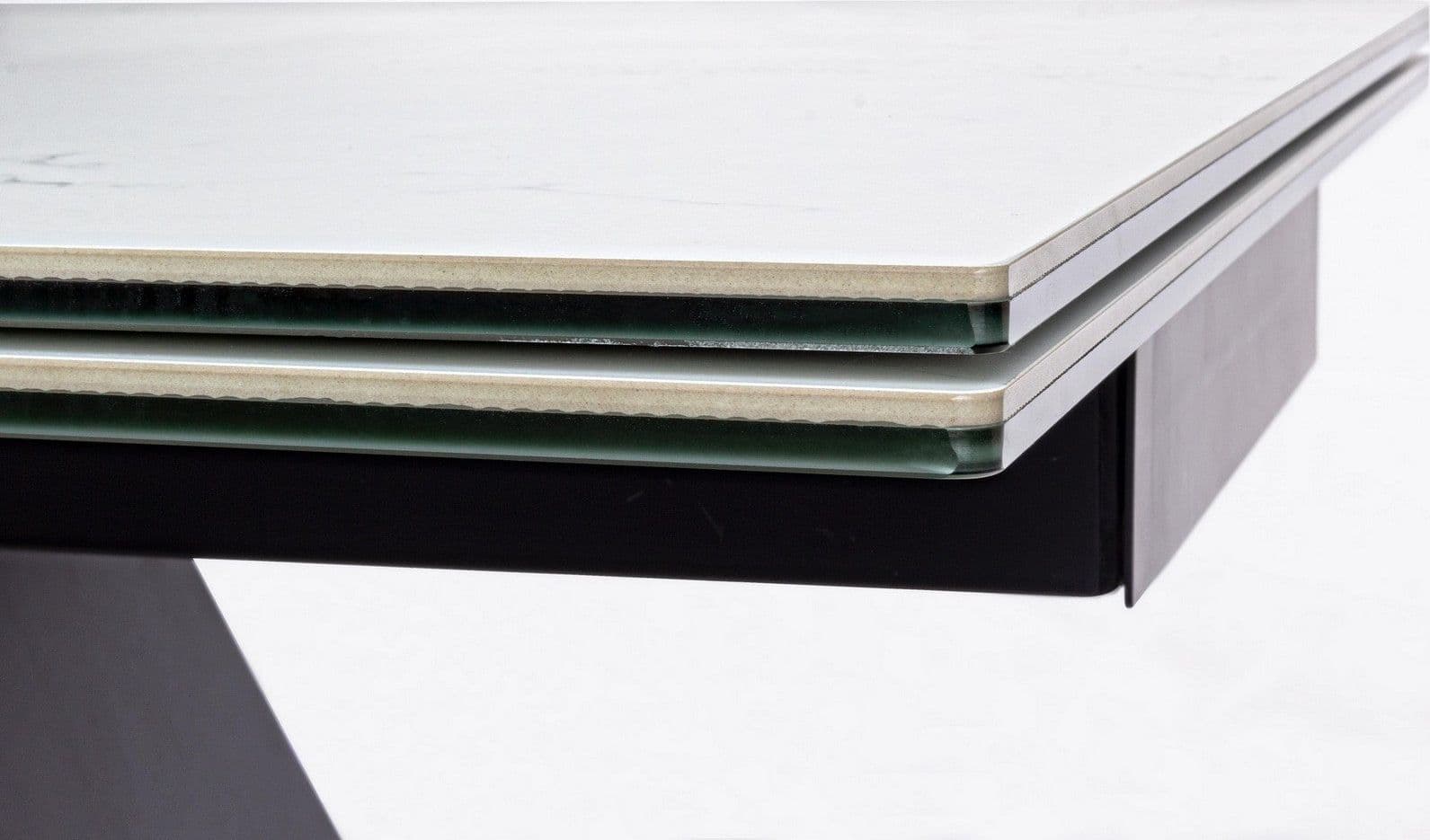 Tavolo allungabile Blazar con struttura in acciaio, piano in ceramica e supporto in vetro in Tavoli da sala da pranzo Decor Space - Altamura, commercioVirtuoso.it