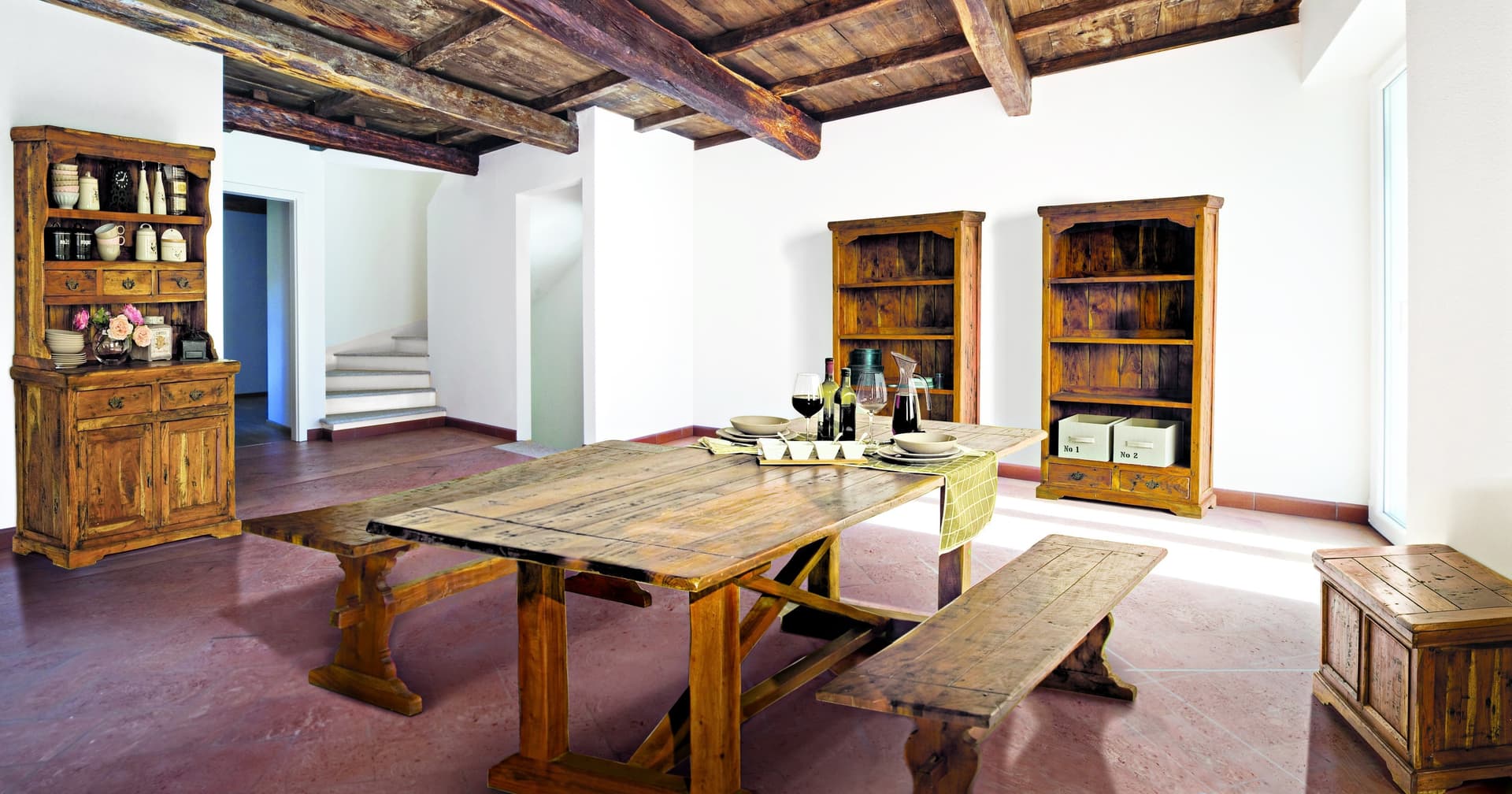 Credenza "Chateaux" in legno di acacia indiano massiccio, con finitura rustica, stile rustico in Credenze Decor Space - Altamura, commercioVirtuoso.it