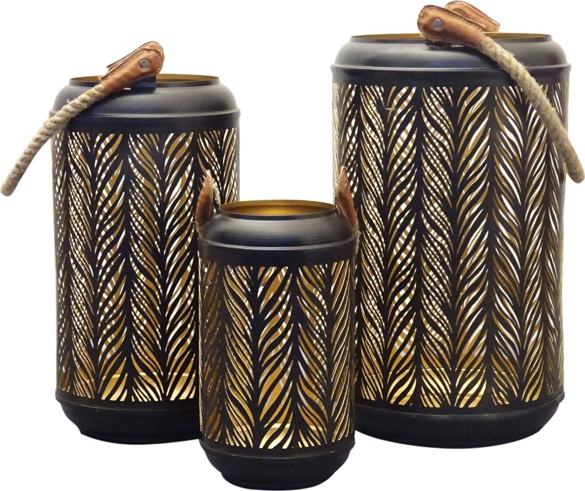 Kit Lanterne decorative "Carine" portacandela in metallo con decoro interno oro h 42 cm in Lanterne Decor Space - Altamura, commercioVirtuoso.it