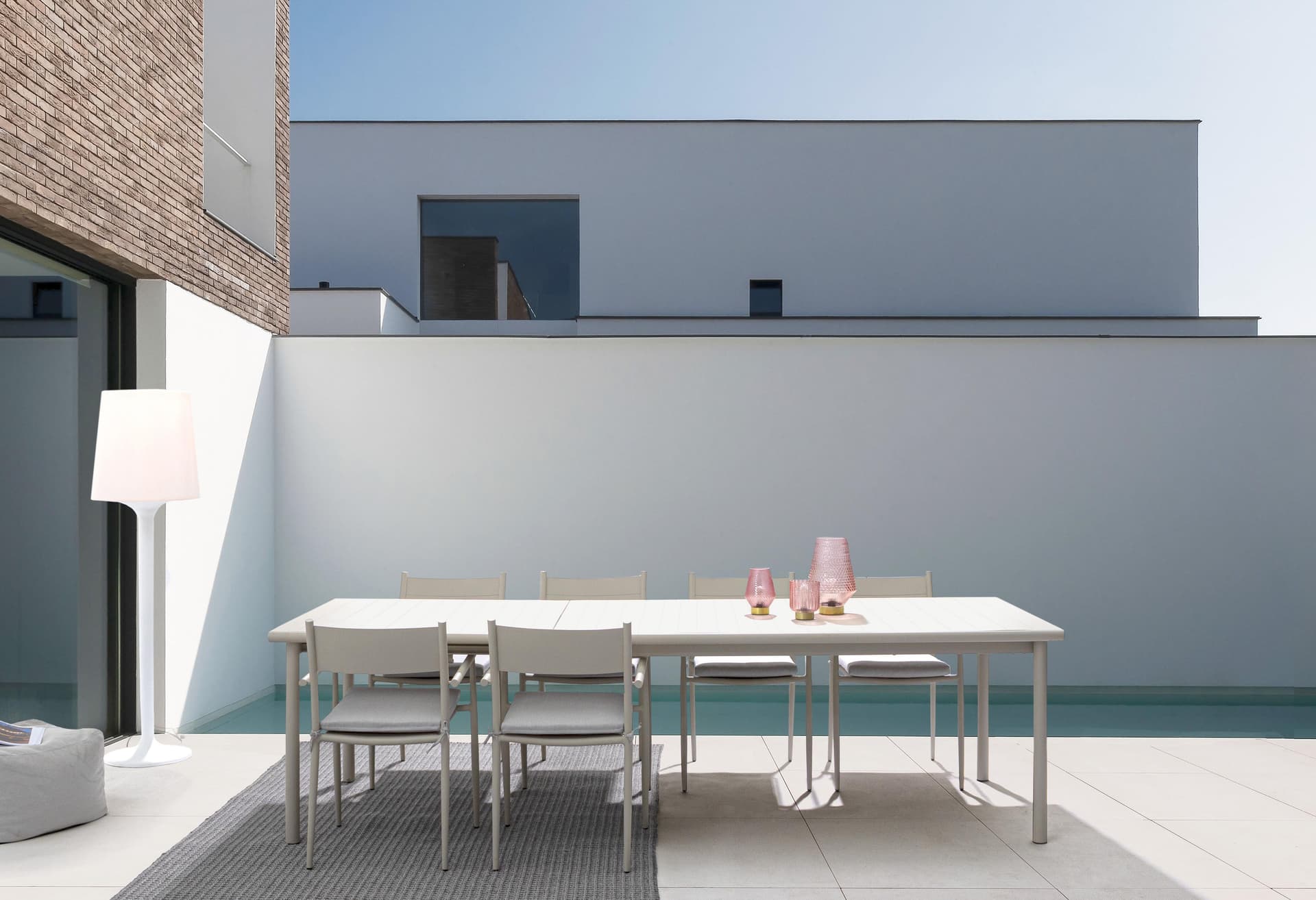 Tavolo allungabile "Kendall" in alluminio verniciato da esterno per giardino e veranda 180/280 cm in Tavoli standard Decor Space - Altamura, commercioVirtuoso.it