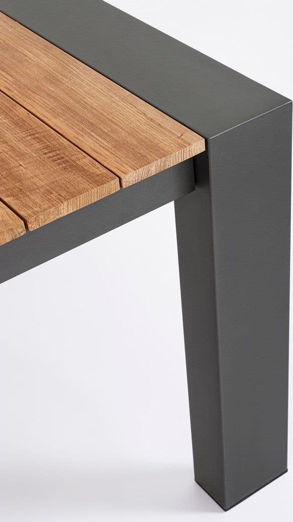 Tavolo allungabile "Cameron" con struttura in alluminio, piano in teak, stile moderno in Tavoli da sala da pranzo Decor Space - Altamura, commercioVirtuoso.it