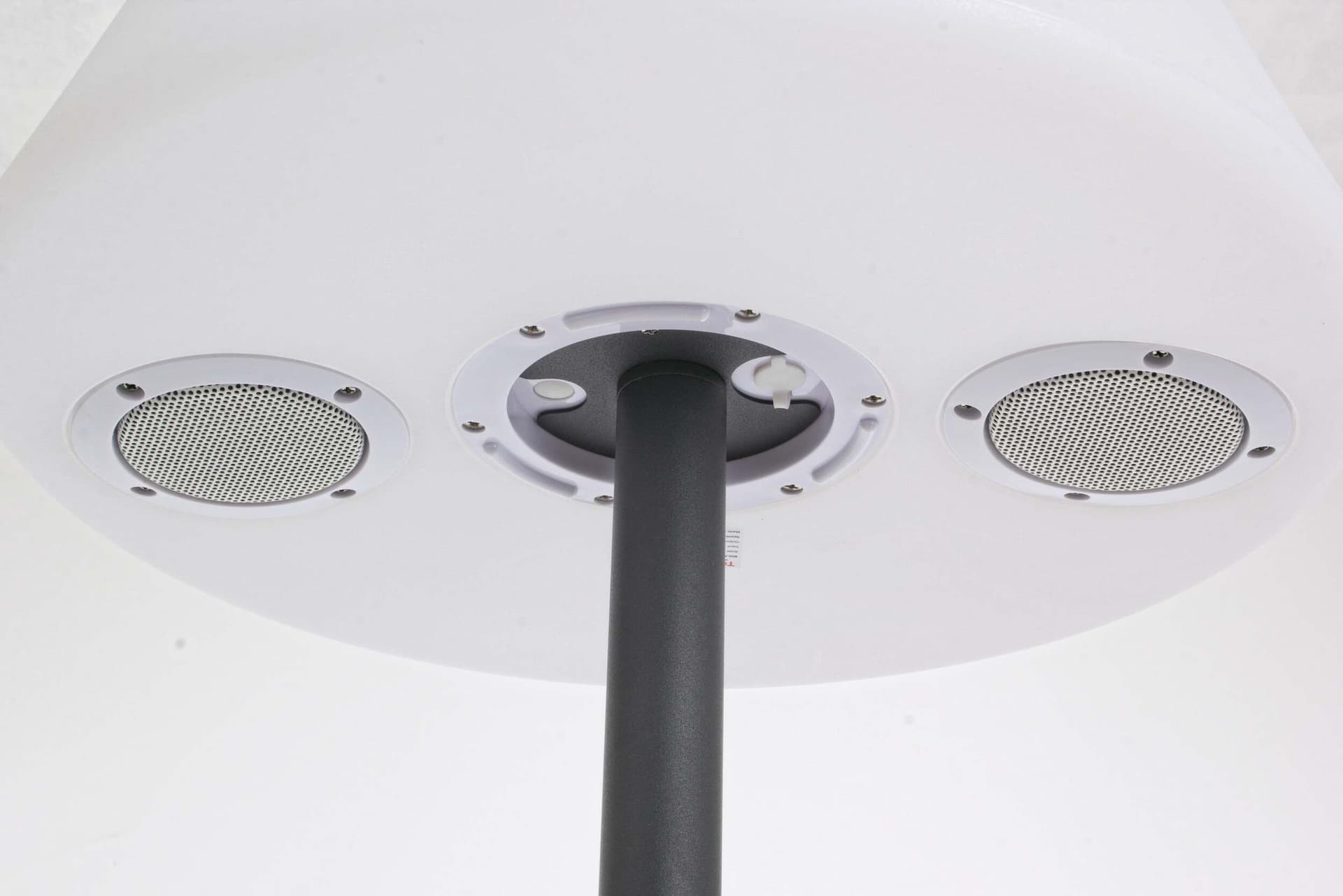 Piantana a led con casse Bluetooth a ricarica solare da esterno per giardino h 170 cm Illuminazione/Illuminazione per interni/Lampade/Lampade da terra Decor Space - Altamura, Commerciovirtuoso.it