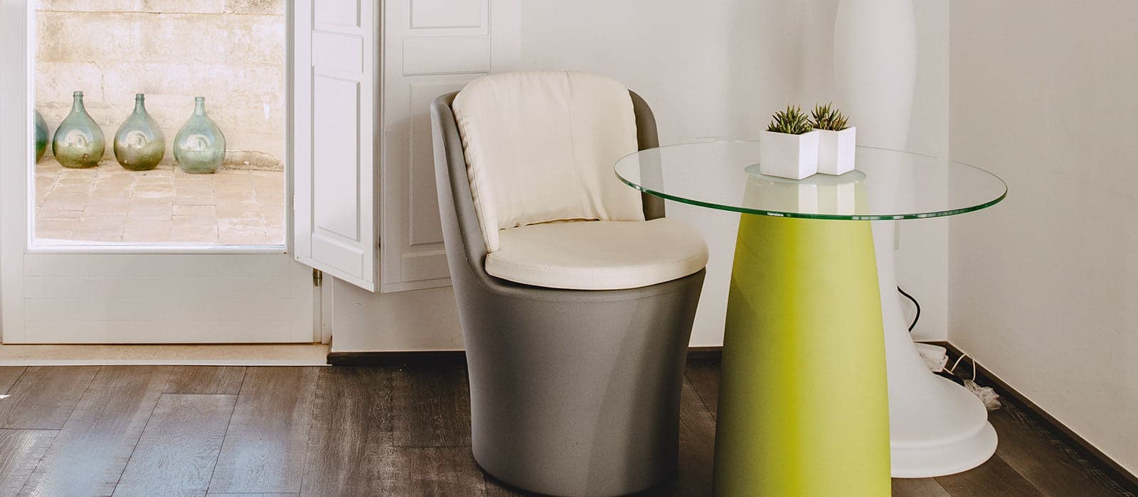 Cuscinetto per Comfy Moon pouf con schienale alto confortevole "Made in Italy" in Cuscini per sedie da giardino Decor Space - Altamura, commercioVirtuoso.it