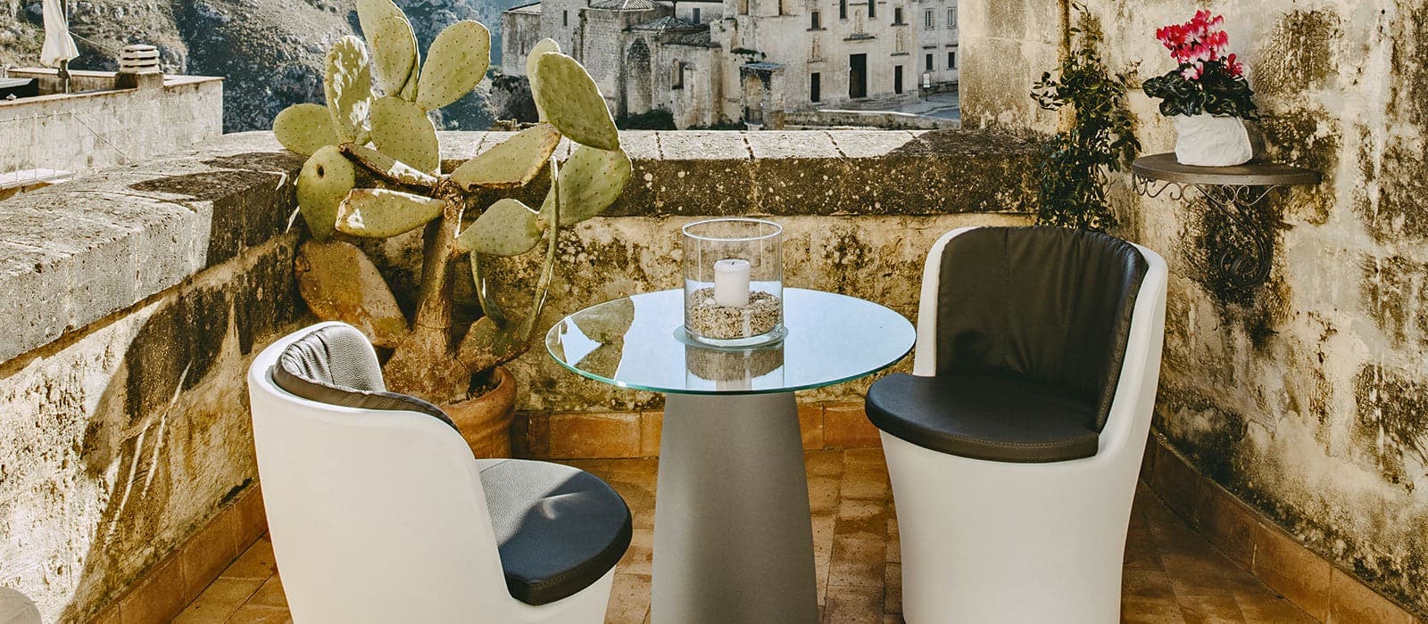 Cuscinetto per Comfy Moon pouf con schienale alto confortevole "Made in Italy" in Cuscini per sedie da giardino Decor Space - Altamura, commercioVirtuoso.it