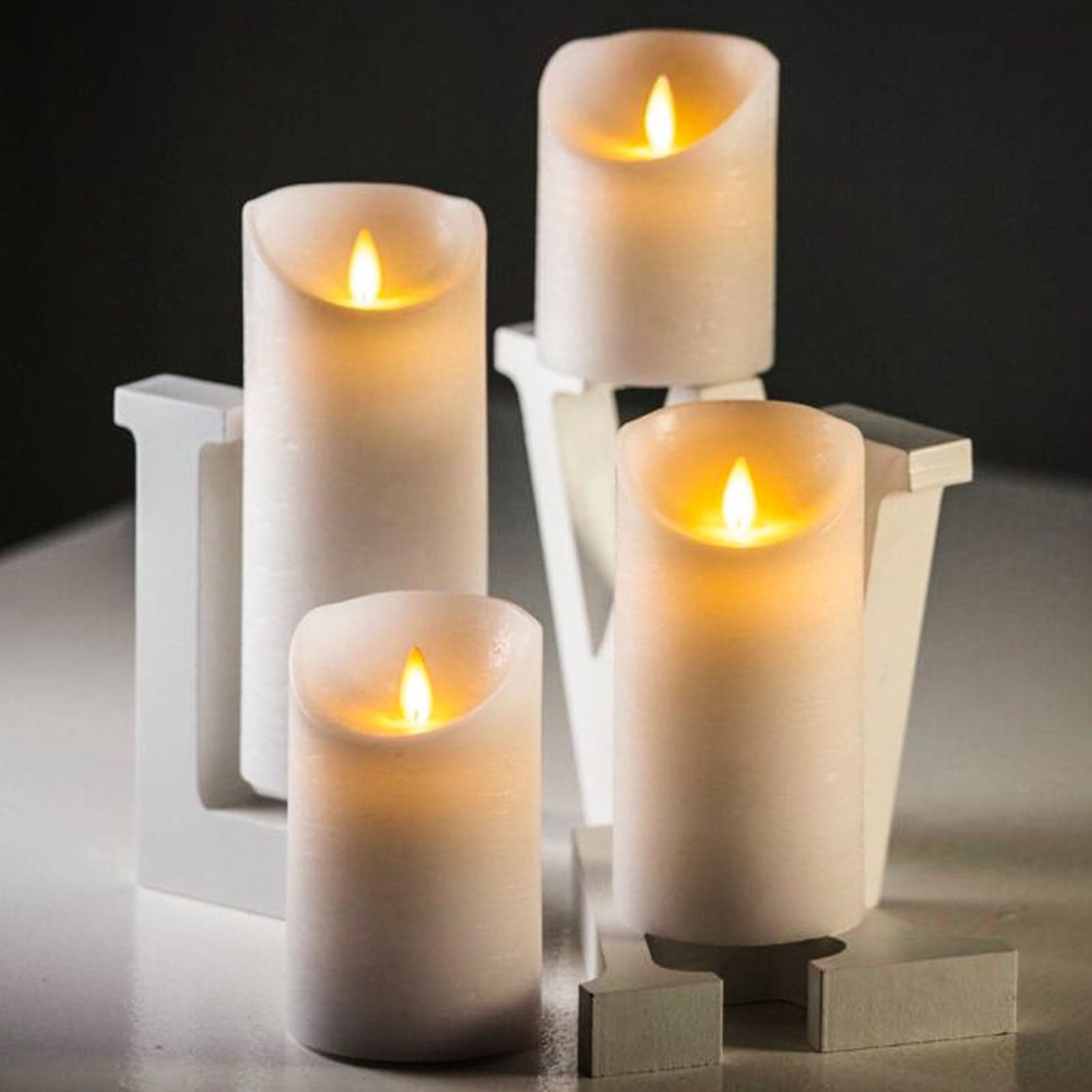 Candela Rustic a led effetto fiamma, decorazione da interni per centrotavola in Candele a colonna Decor Space - Altamura, commercioVirtuoso.it