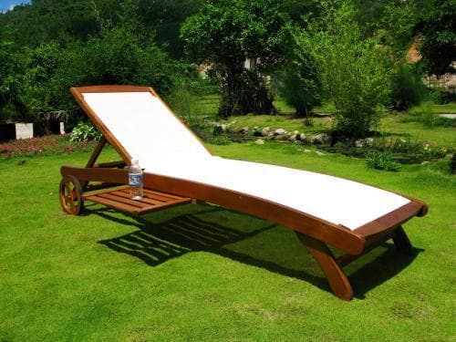 Lettino Prendisole in Legno E Texilene Con Ruote E Porta Bevande, Ideale per Piscina E Giardino Giardino e giardinaggio/Arredamento da giardino e accessori/Lettini Decor Space - Altamura, Commerciovirtuoso.it