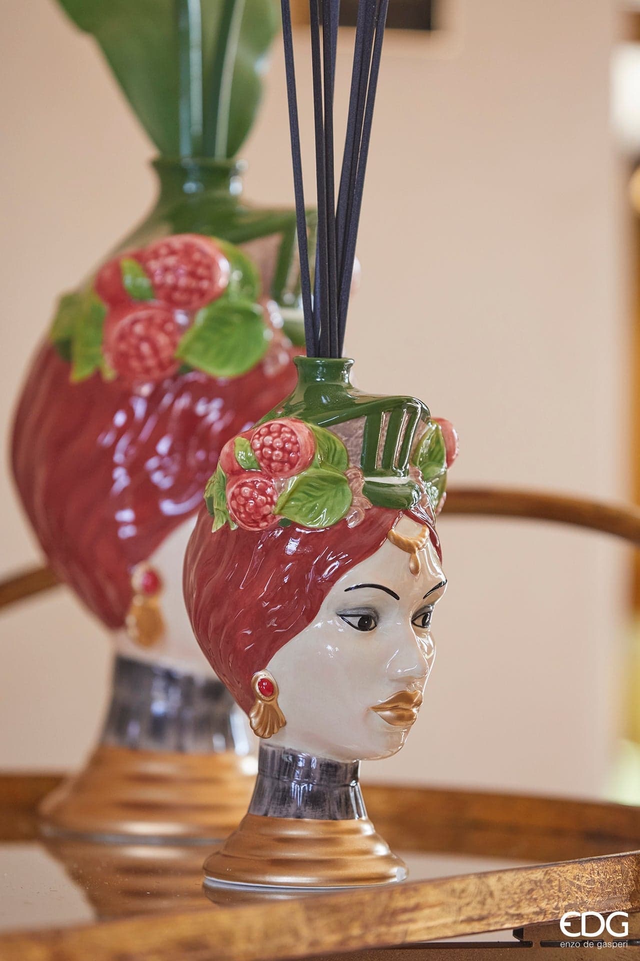 Profumatore per ambienti testa di Caltagirone "Sicily" diffusore di oli essenziali e fragranze in Diffusori di oli essenziali Decor Space - Altamura, commercioVirtuoso.it