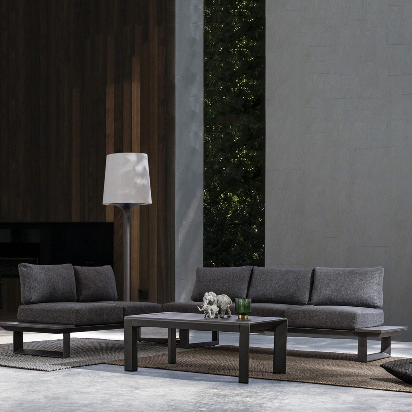 Salottino angolare da giardino "Konnor" in alluminio per giardino e veranda in Set di mobili Decor Space - Altamura, commercioVirtuoso.it