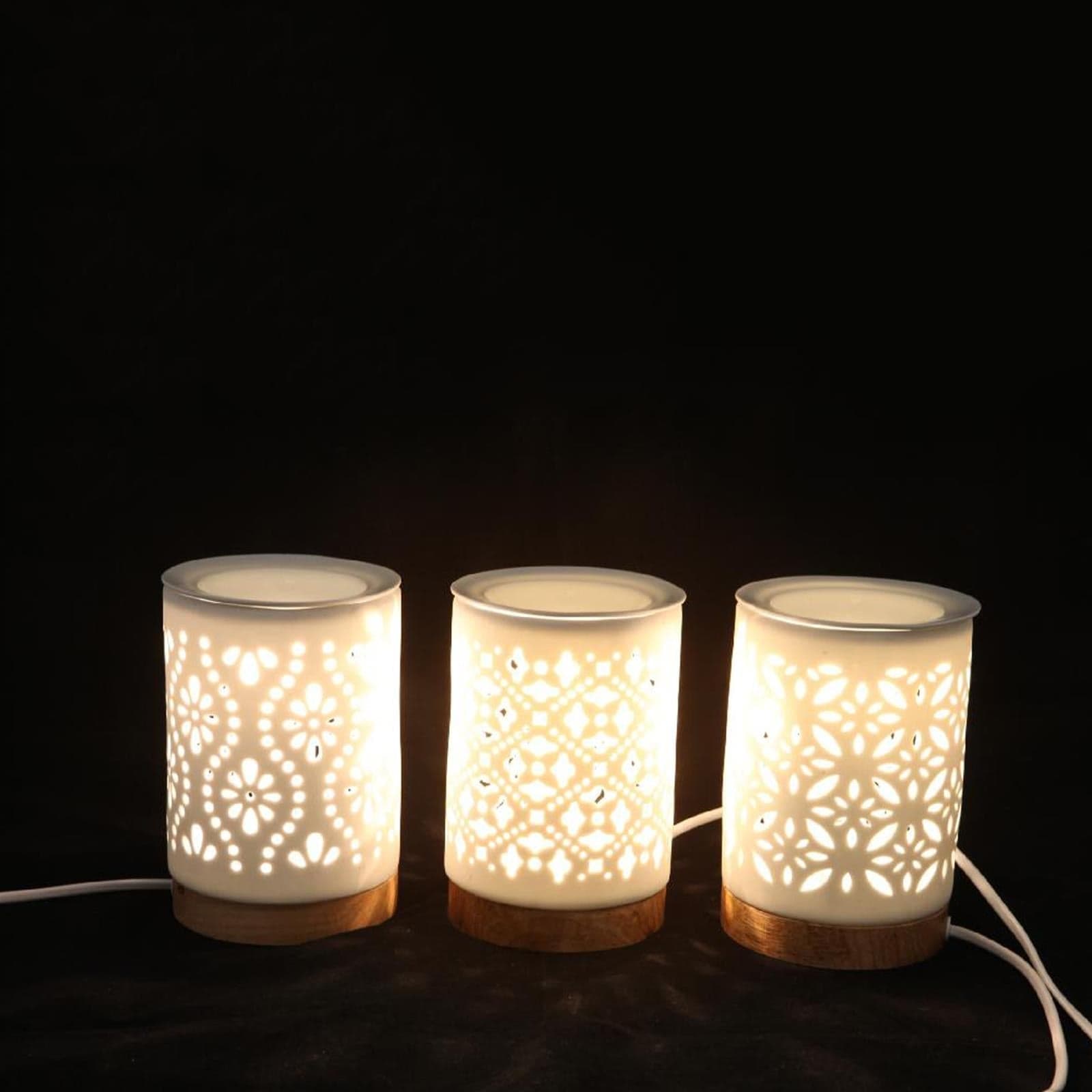 Lampada bruciaoli brucia essenze aromi elettrica in porcellana e legno idea bomboniera