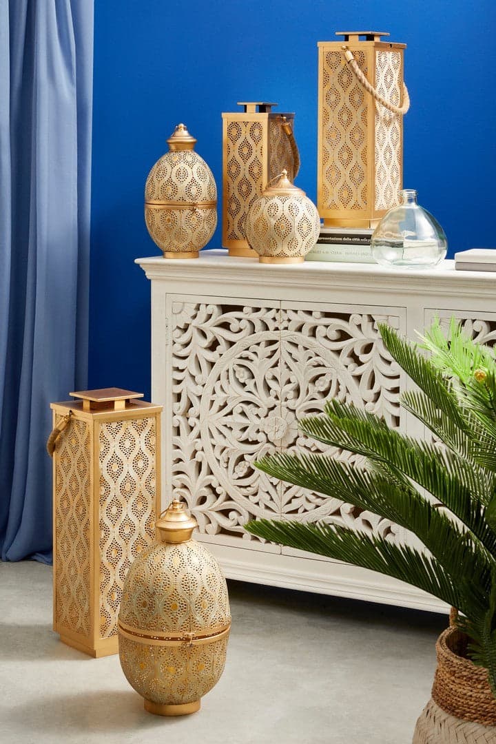 Credenza "Alinta" bianca, struttura in legno di mango, con ante intarsiate a mano, stile fusion - 33