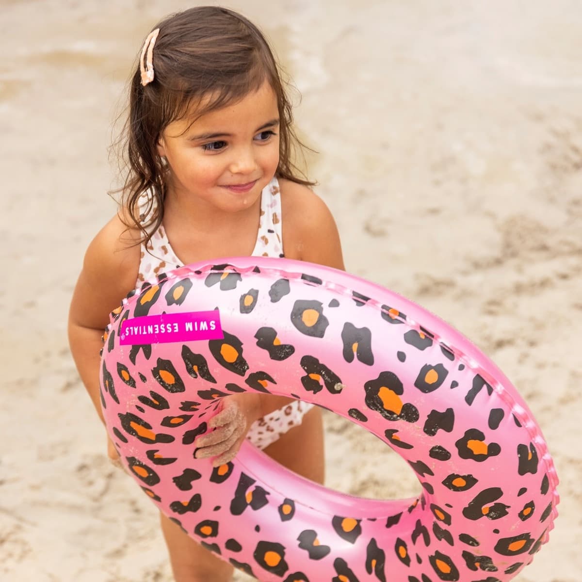 Salvagente Ciambella Swim Essential Panterprint 50 cm Giochi e giocattoli/Sport e giochi all'aperto/Giochi aquatici e piscine per bambini/Giochi e giocattoli da piscina/Salvagenti La Casa Del Bebè - Napoli, Commerciovirtuoso.it