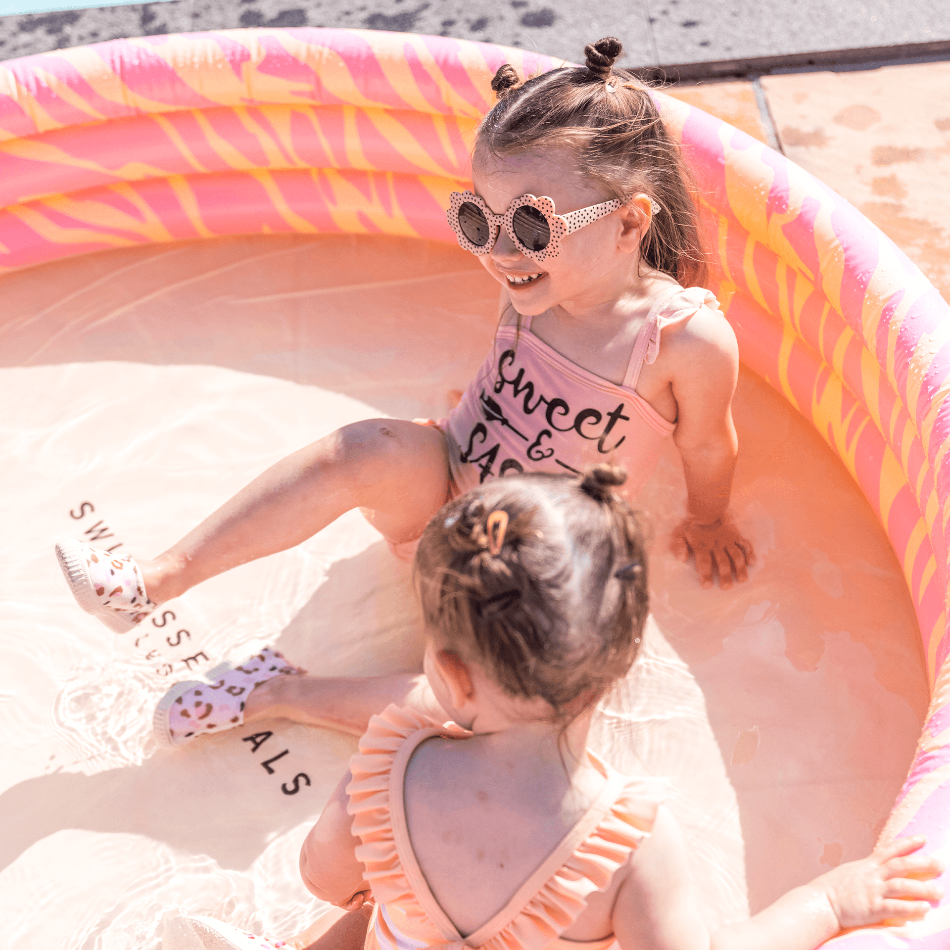 Piscina Gonfiabile Swim Essentials Zebrata Rosa Ø 150 Giochi e giocattoli/Sport e giochi all'aperto/Giochi aquatici e piscine per bambini/Piscinette per bambini La Casa Del Bebè - Napoli, Commerciovirtuoso.it