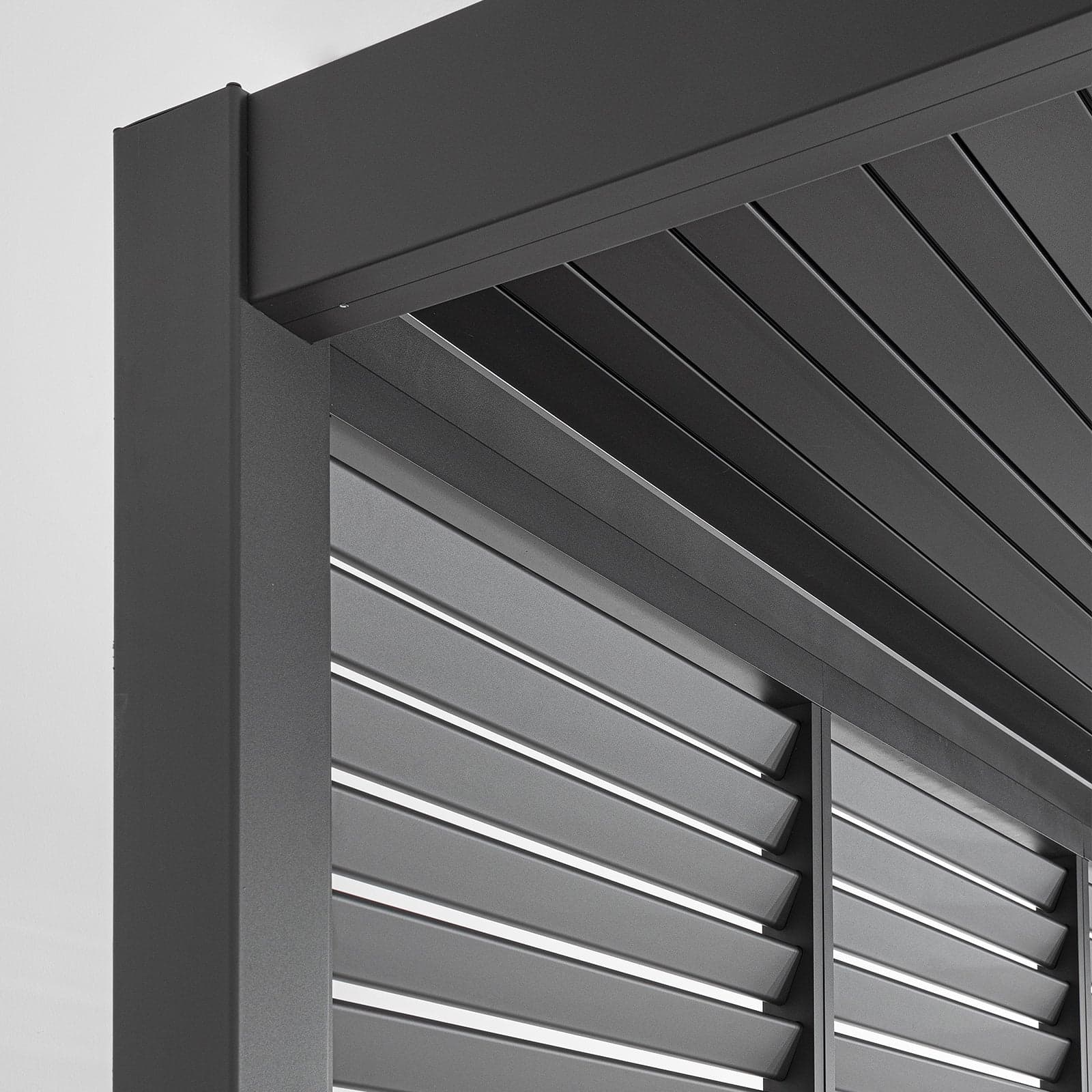Frangisole laterale per pergola Bioclimatica con struttura in alluminio in Gazebo Decor Space - Altamura, commercioVirtuoso.it