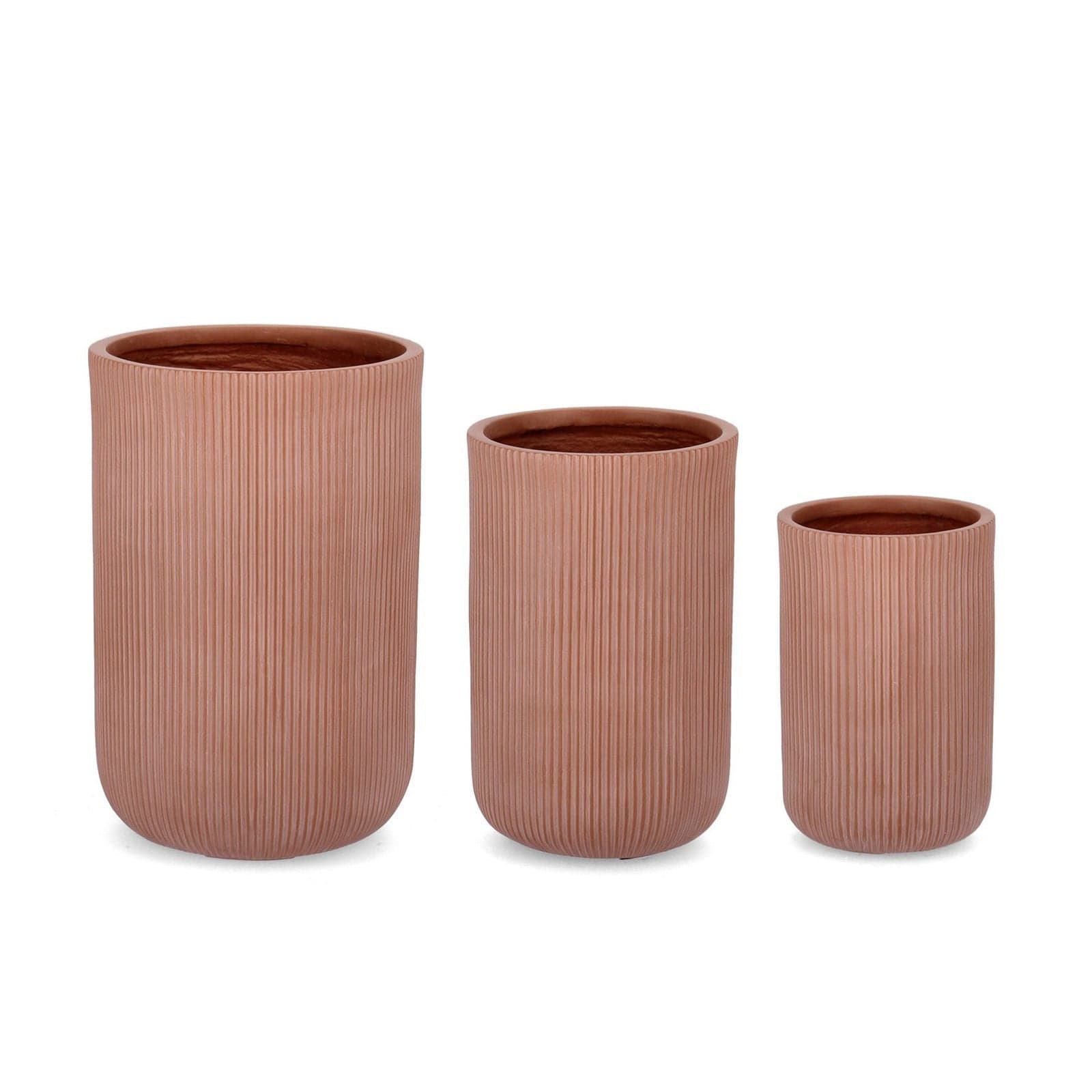 Set di 3 vasi "Ribbed", color terracotta, in fibra di vetro e argilla colorata, da esterno in Vasi tradizionali Decor Space - Altamura, commercioVirtuoso.it