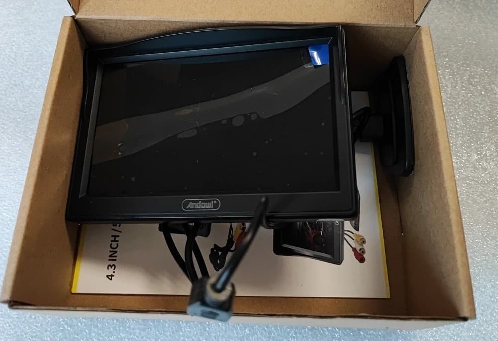 MONITOR PER AUTO SUV CAMIONCINO Q-CA901 DA 5" HD AV A COLORI TFT-LCD TELECAMERA - 8