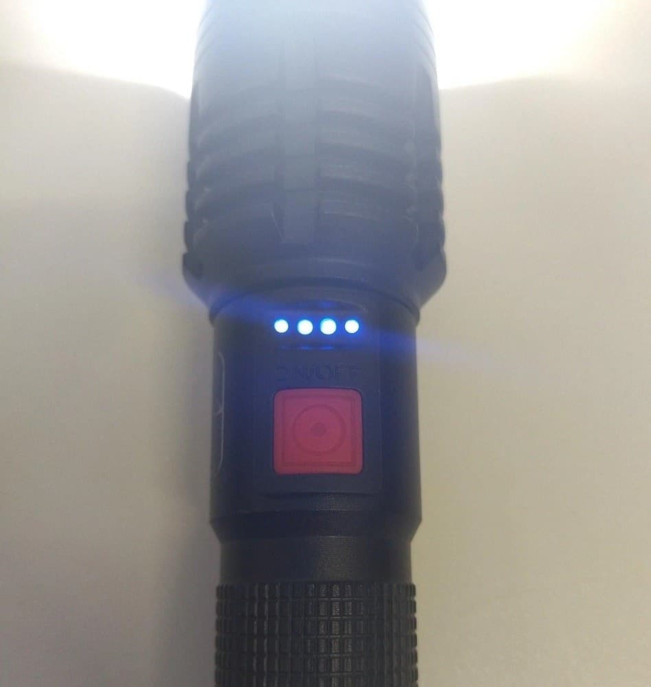 TORCIA LED USB RICARICABILE 30 WATT POTENTE GAMMA 300M DESIGN ELEGANTE Q-SD07 - 4