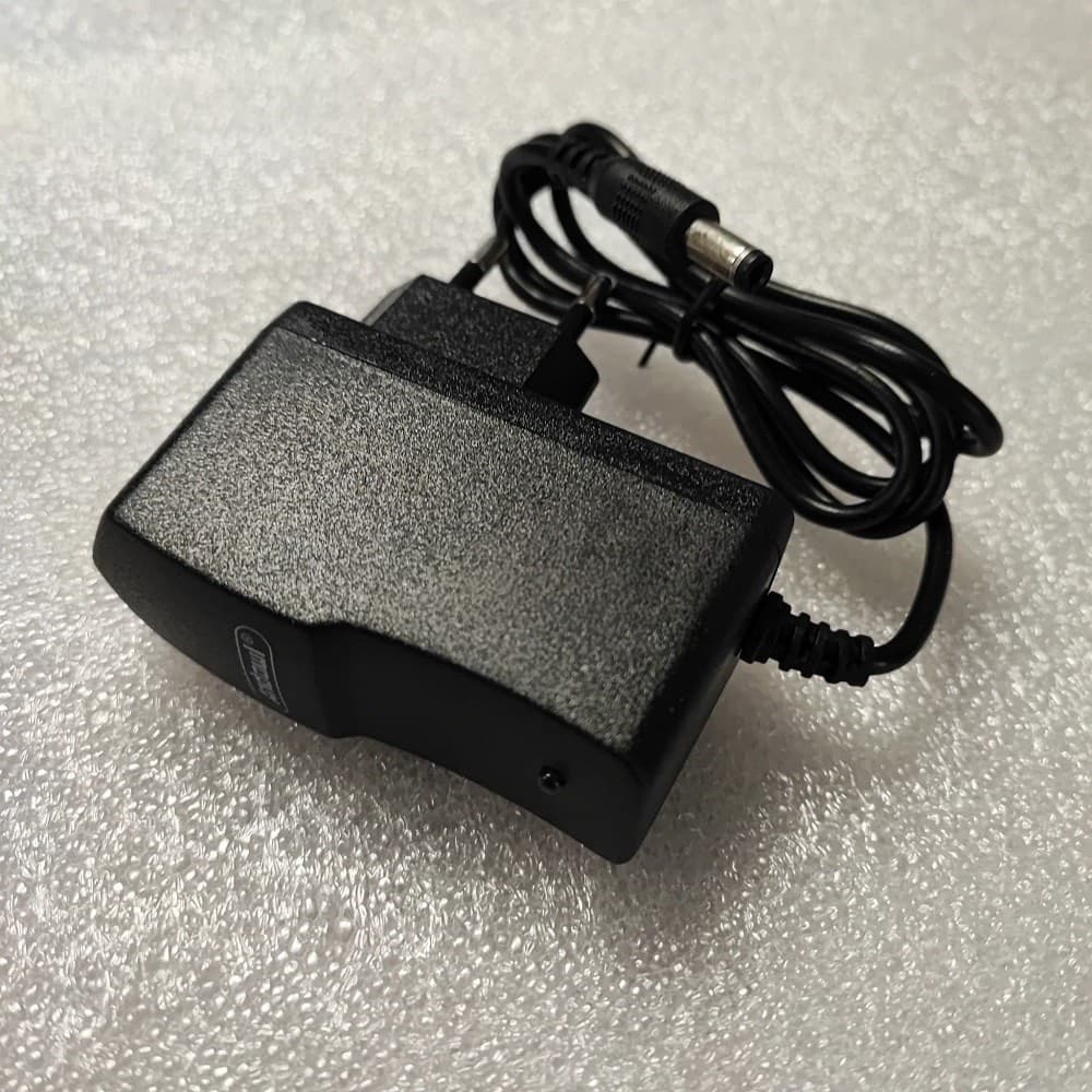 ALIMENTATORE UNIVERSALE 220 V CA A 5V CC ADATTATORE DI ALIMENTAZIONE 2A Q-DC303 - 9