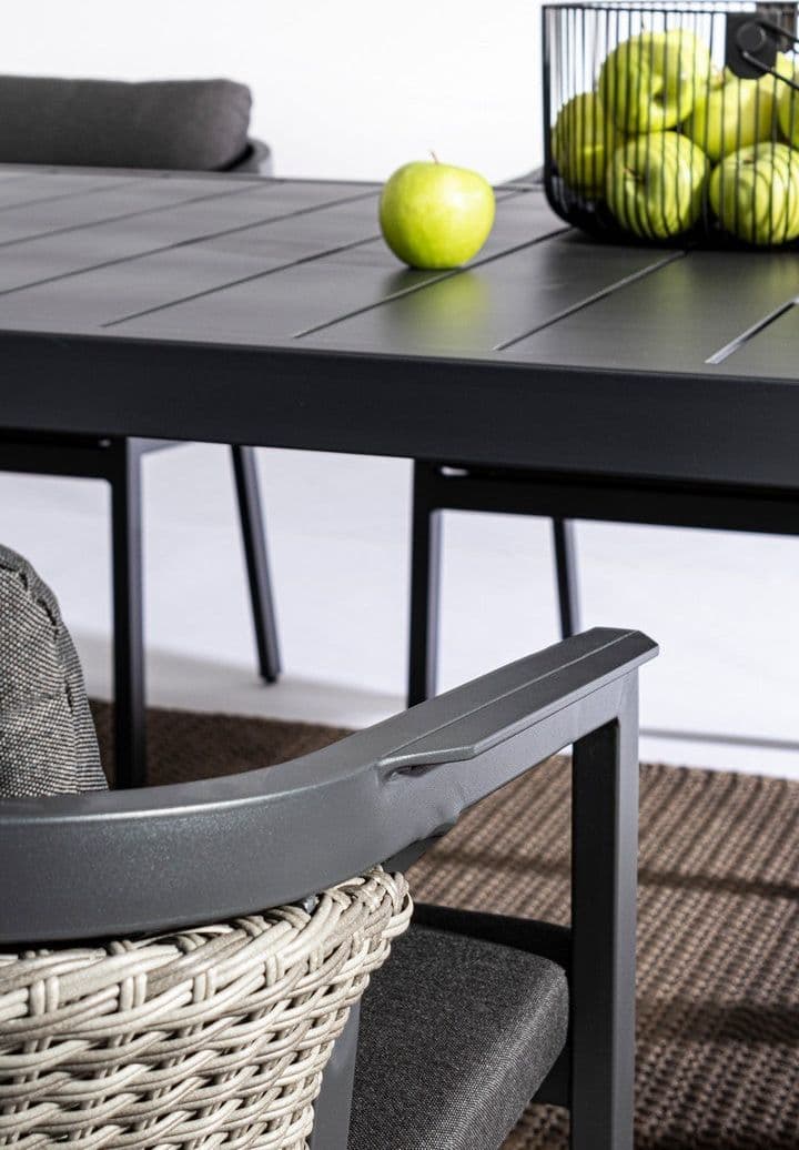 Set tavolo con 6 sedie "Cordova" in alluminio verniciato, seduta in fibra sintetica, per esterno Giardino e giardinaggio/Arredamento da giardino e accessori/Tavoli e tavolini/Tavoli standard Decor Space - Altamura, Commerciovirtuoso.it