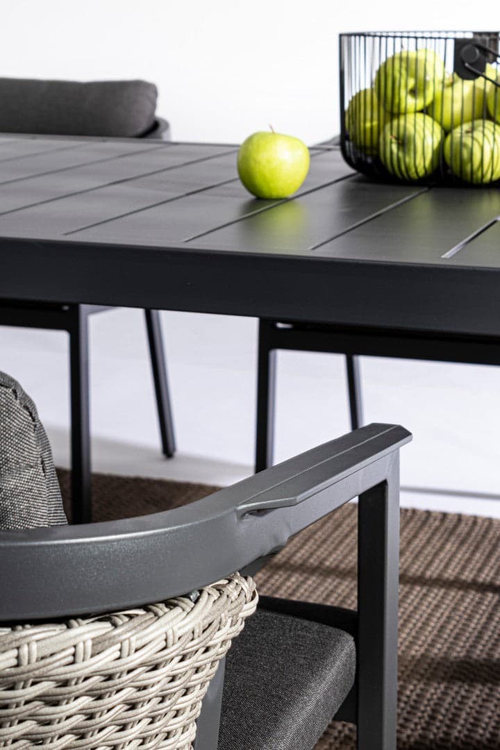 Set tavolo con 6 sedie "Cordova" in alluminio verniciato, seduta in fibra sintetica, per esterno Giardino e giardinaggio/Arredamento da giardino e accessori/Tavoli e tavolini/Tavoli standard Decor Space - Altamura, Commerciovirtuoso.it