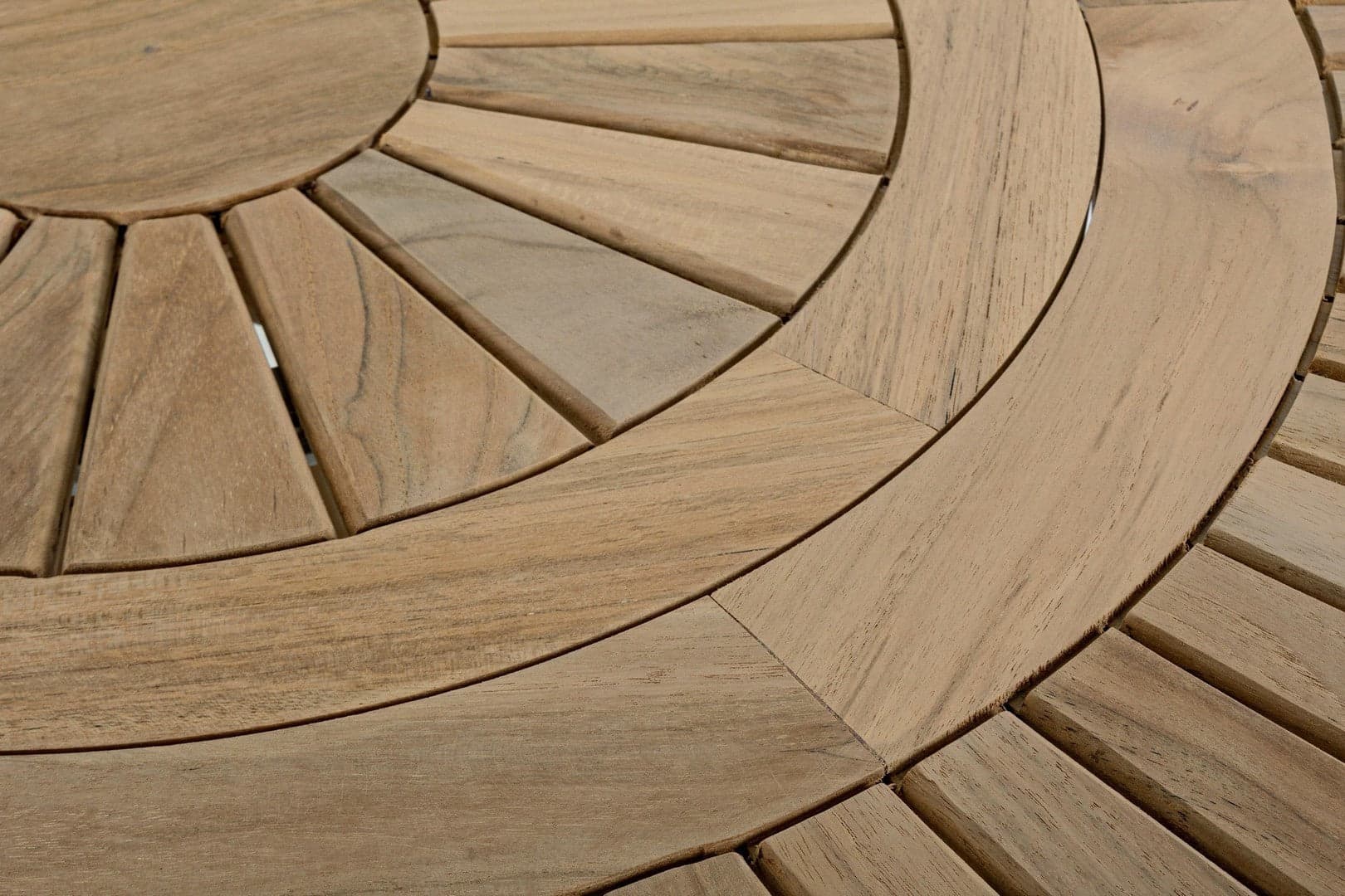 Tavolo rotondo "Maryland", in legno di teak SVLK, gambe solide, per esterno da 155 cm in Tavoli standard Decor Space - Altamura, commercioVirtuoso.it
