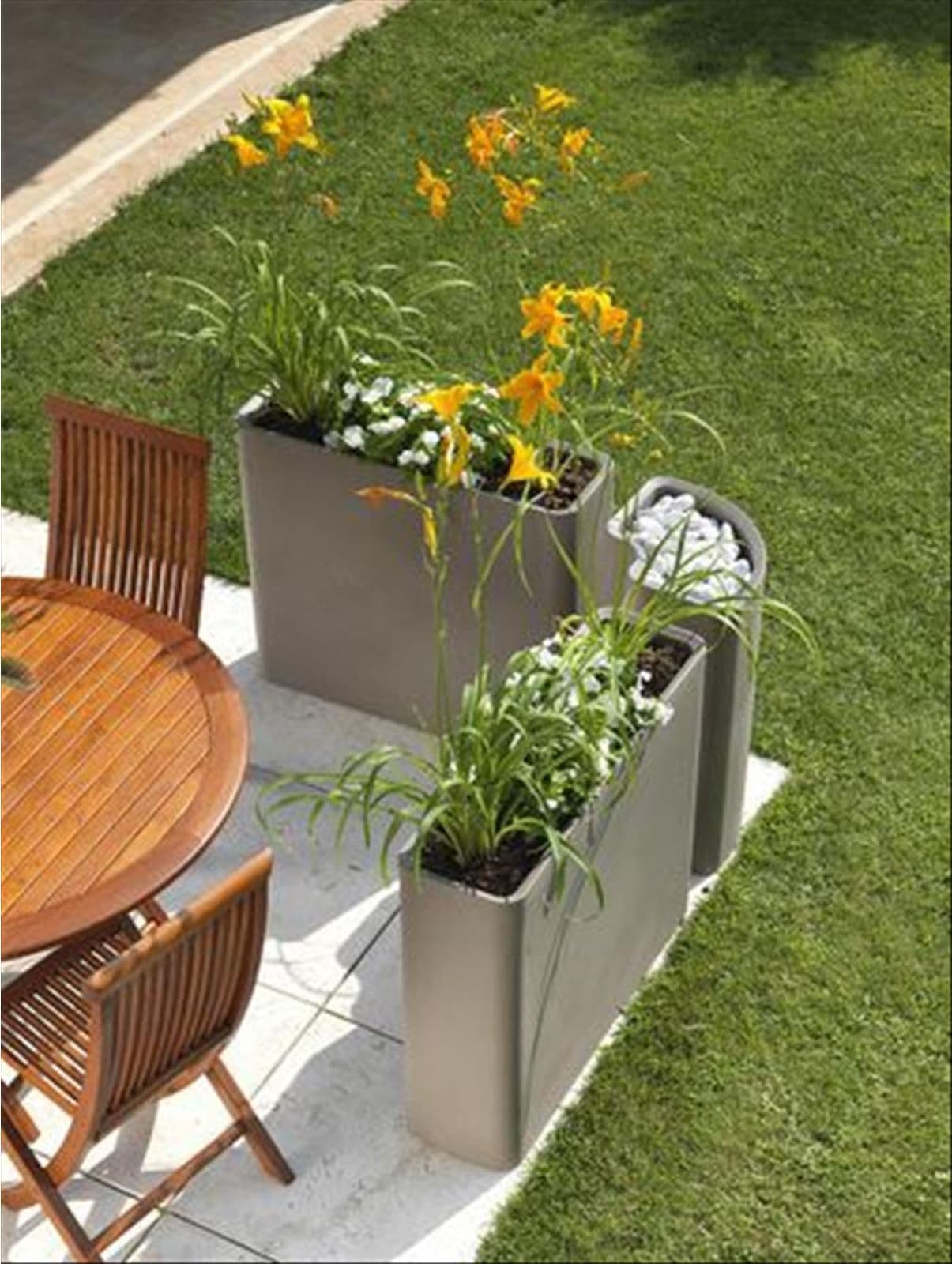Vaso rettangolare "Divio indoor, outdoor e water reserve" in plastica colorati da esterno e giardino per fiori e piante in Vasi tradizionali Decor Space - Altamura, commercioVirtuoso.it