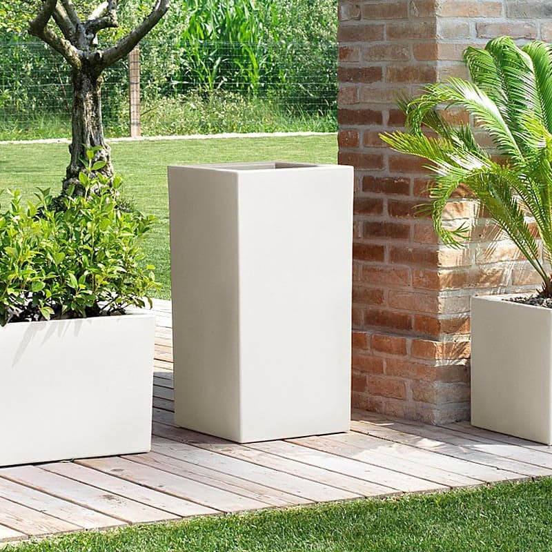 Vaso di design "Cubo Schio Alto" Essential da giardino e balcone per fiori e piante in Vasi tradizionali Decor Space - Altamura, commercioVirtuoso.it