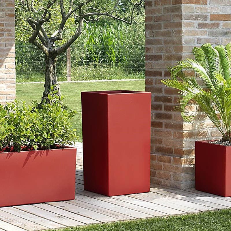 Vaso di design "Cubo Schio Alto" Essential da giardino e balcone per fiori e piante in Vasi tradizionali Decor Space - Altamura, commercioVirtuoso.it