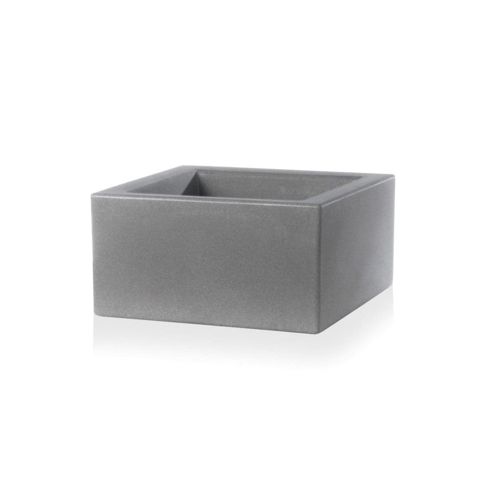Vaso Moderno "Cubo Schio Basso" Essential in plastica da giardino per fiori e piante in Vasi tradizionali Decor Space - Altamura, commercioVirtuoso.it