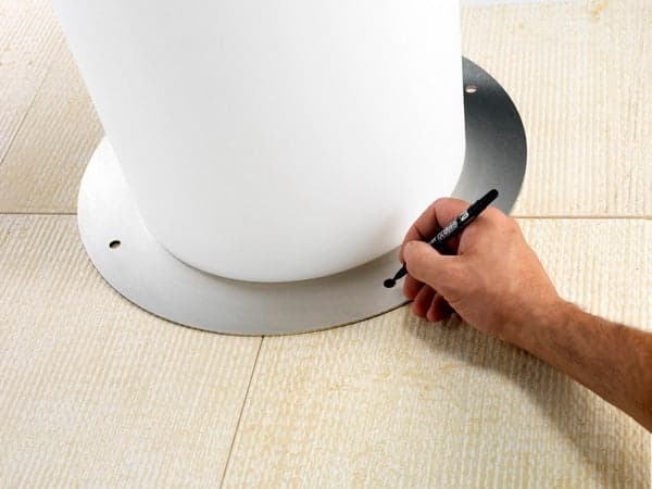 Staffa di sicurezza per fissaggio a pavimento dei vasi ''Fix Ground'' in Sottovasi Decor Space - Altamura, commercioVirtuoso.it