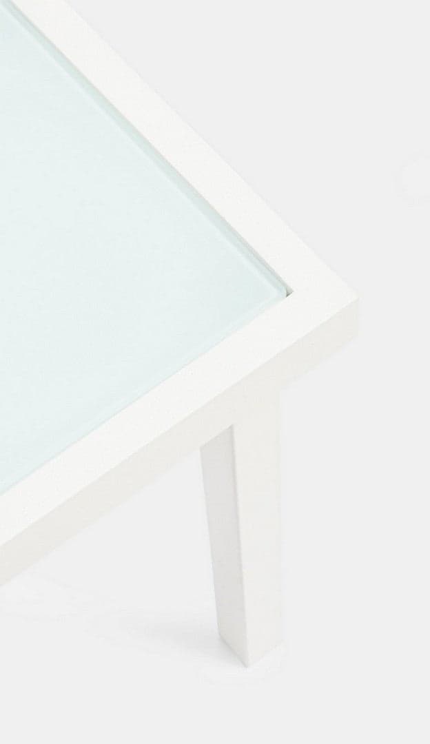 Salottino "Auri" con sedie e tavolino, per esterno, struttura in acciaio, piano in vetro in Set di mobili Decor Space - Altamura, commercioVirtuoso.it