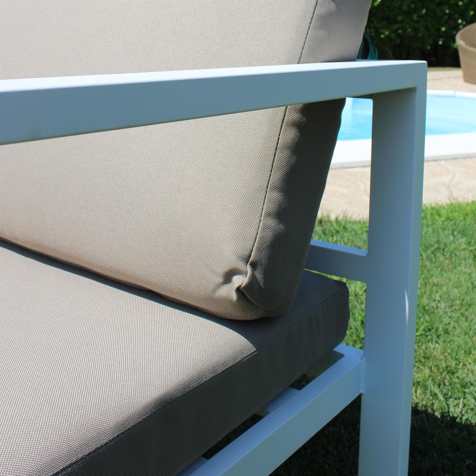Salottino moderno per esterno "Ibiza" in alluminio con cuscini da giardino e veranda in Set di mobili Decor Space - Altamura, commercioVirtuoso.it