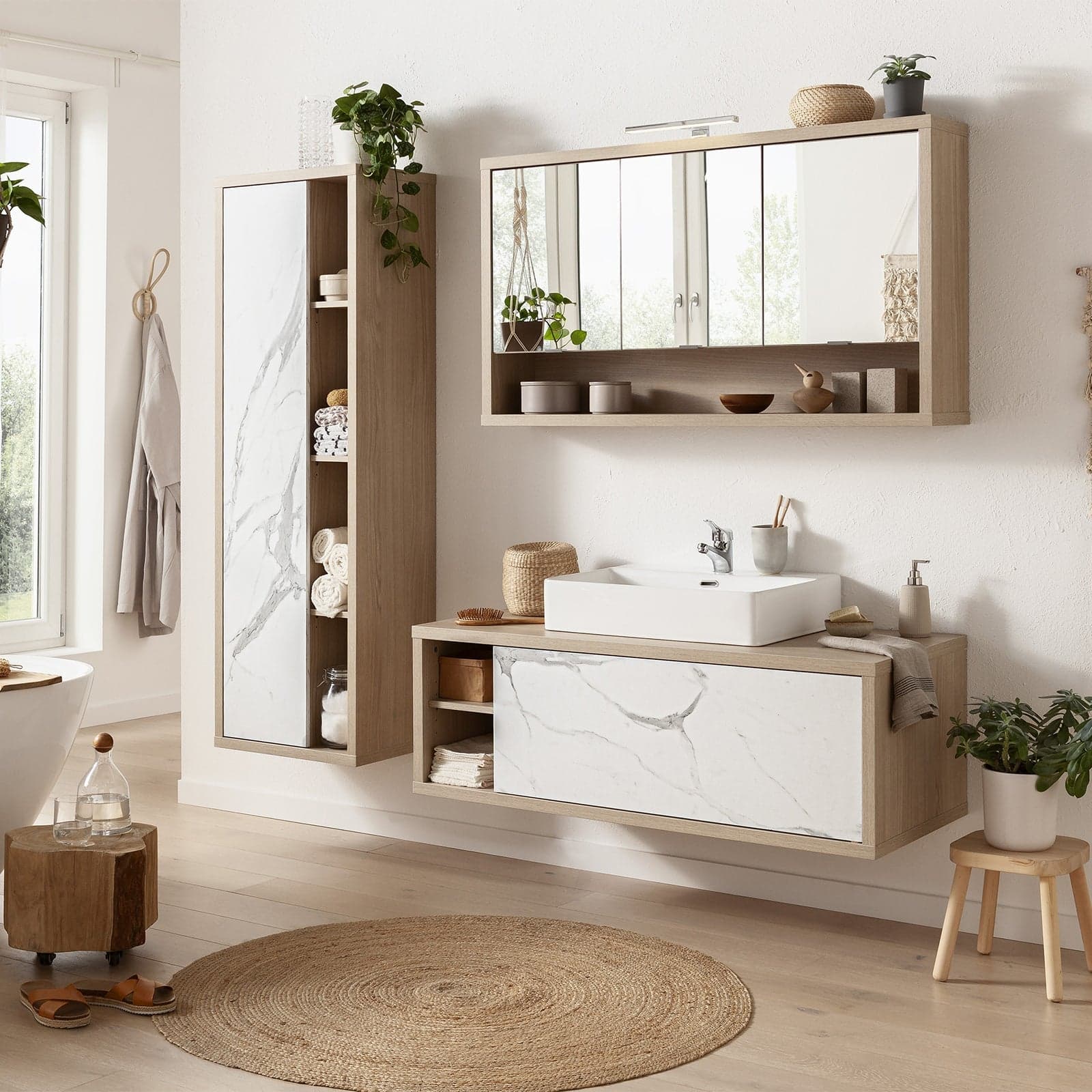 Mobili da bagno sospeso completo con lavabo, colonna e cassettiera rovere e marmo in Mobili a terra Decor Space - Altamura, commercioVirtuoso.it