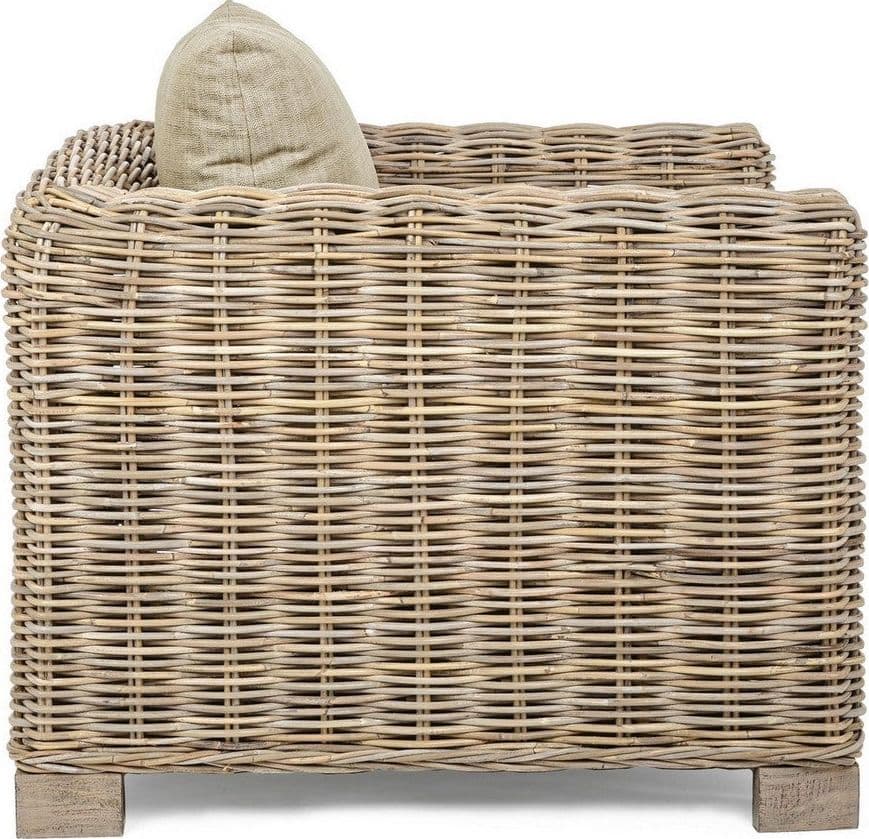 Poltrona "Fortaleza" con struttura in legno di mango e rattan, con braccioli, per esterno in Poltrone Decor Space - Altamura, commercioVirtuoso.it