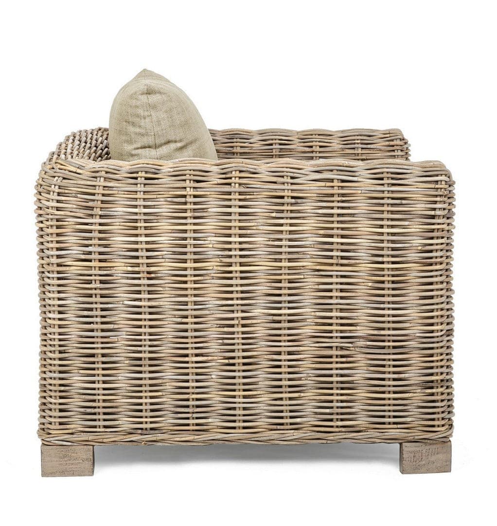 Poltrona "Fortaleza" con struttura in legno di mango e rattan, con braccioli, per esterno in Poltrone Decor Space - Altamura, commercioVirtuoso.it