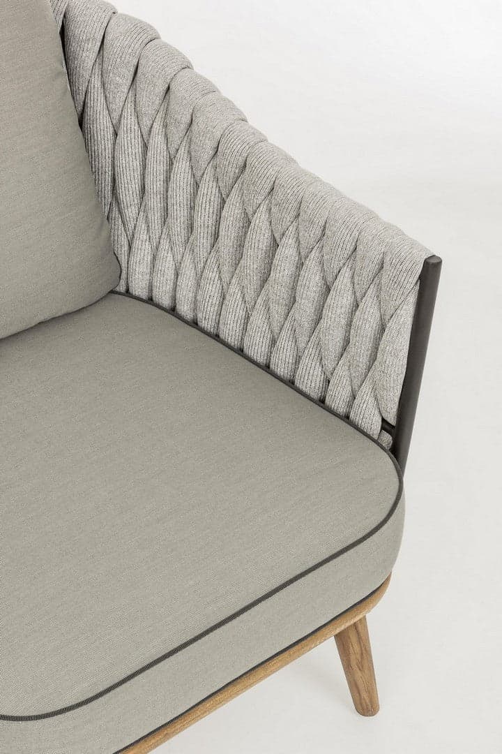 Poltrona "Xenia" con cuscini, struttura in alluminio verniciato, gambe in legno per esterno in Poltrone Decor Space - Altamura, commercioVirtuoso.it