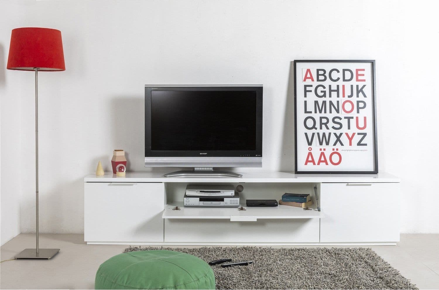 Madia porta TV con 2 cassetti e 2 ante, mobile basso in legno "Made in Italy" 240 cm Casa e cucina/Arredamento/Soggiorno/Pareti attrezzate Decor Space - Altamura, Commerciovirtuoso.it