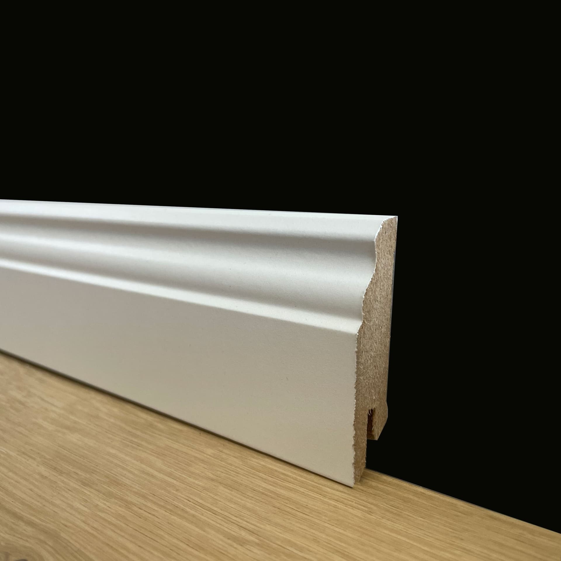 96ml di BATTISCOPA ZOCCOLINO DUCALE in FIBRA DI LEGNO COMPATTA 60X15 BIANCO Eternal Parquet
