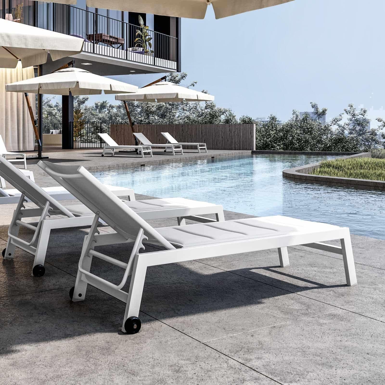 Lettino prendisole in alluminio "Summer" con ruote per piscina e giardino in Lettini Decor Space - Altamura, commercioVirtuoso.it
