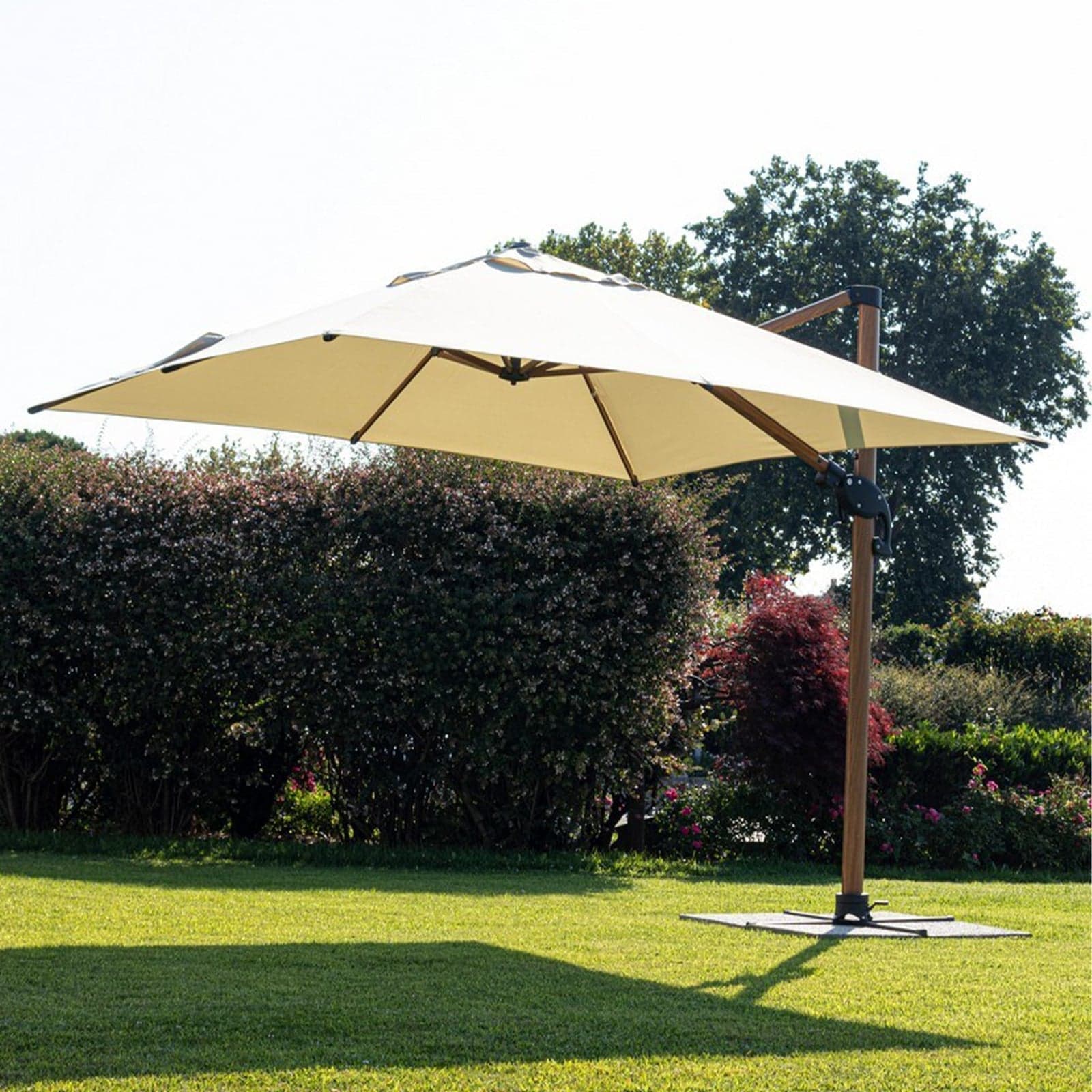 Ombrellone in alluminio con palo laterale orientabile da giardino Orion effetto legno in Ombrelloni Decor Space - Altamura, commercioVirtuoso.it