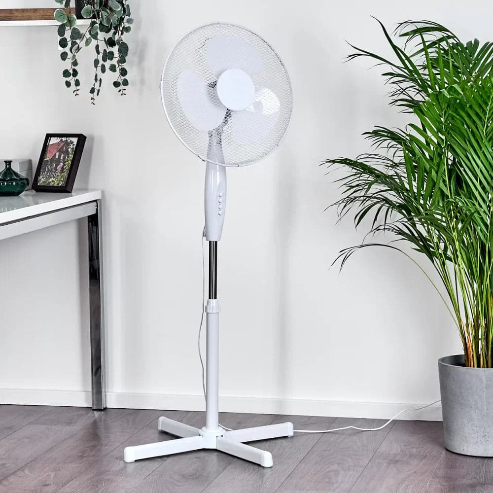 Ventilatore a piantana 3 velocità, pala da Ø 40 cm altezza regolabile h 125 cm in Ventilatori a piantana Decor Space - Altamura, commercioVirtuoso.it